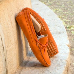 Front view of model Nathan, orange suede leather Golf BespokeShoes