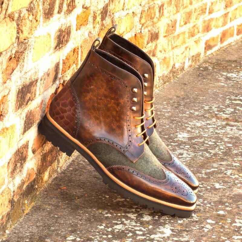 Front view of model Linford, painted croco,sartorial,crust patina Golf BespokeShoes